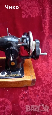 Стара здрава шевна машина , снимка 5 - Антикварни и старинни предмети - 52368556