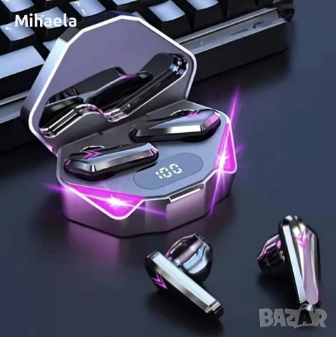 Геймърски безжични слушалки с LED светлина и дигитален дисплей 