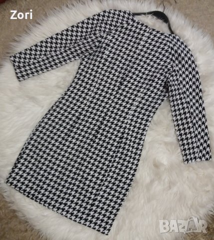 Вталена къса рокля със 7/8 ръкави в черно-бял едър пепит, снимка 3 - Рокли - 40956327