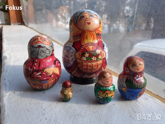 Невероятна стара руска матрьошка баба дядо и внучета , снимка 2 - Антикварни и старинни предмети - 53333511