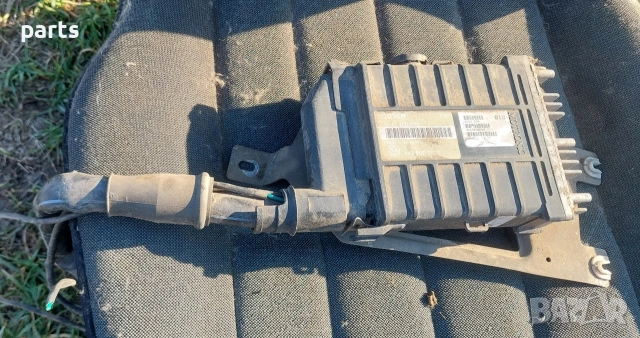 Компютър Двигател VW Пасат 3 1.8 Бензин - Голф 3 - Ауди 80 - 90 - 443907311B - 0261200261, снимка 6 - Части - 53776468