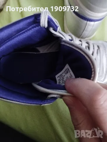 дамски маратонки на Adidas, снимка 3 - Маратонки - 49731212