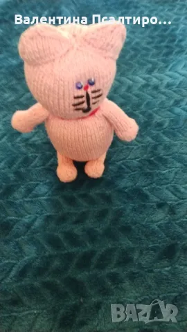 Котка амигуруми на два шиша