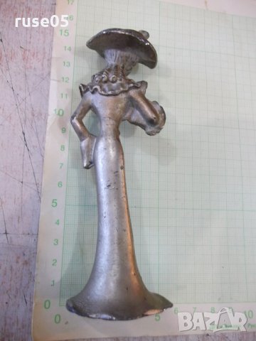 Фигура стара метална на градска жена от хайлайфа - 322 гр., снимка 8 - Други ценни предмети - 34660666