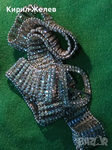 ПРЕКРАСЕН АЖУРЕН ДАМСКИ ПОСРЕБРЕН МЕТАЛЕН КОЛАН с БЛЕСТЯЩИ ФАСЕТИРАНИ КРИСТАЛИ 32867, снимка 15 - Колани - 47298506