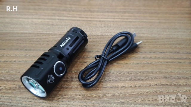 Компактен и силен фенер 6000К USB Type C , снимка 9 - Къмпинг осветление - 52819062