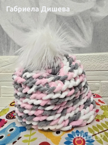 Ръчно плетени одеалца, шапки и шалове., снимка 16 - Спално бельо и завивки - 51197295