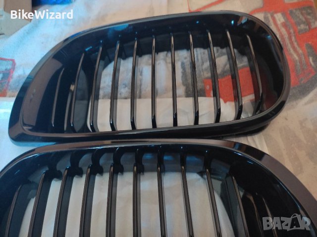 BMW E46 феислифт седан/комби комплект бъбреци Черни НОВИ, снимка 6 - Аксесоари и консумативи - 42053880