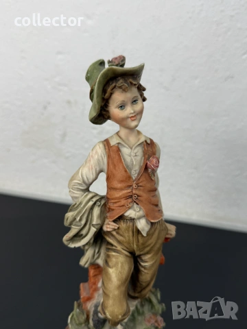 Порцеланова фигура на Джузепе Армани от серията Capodimonte №7961, снимка 6 - Колекции - 53855418