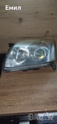 Продавам ляв фар за Тойота Авенсис 2004г., снимка 2 - Части - 51701665