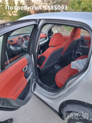 Smart 1.3 Автомат, снимка 11 - Автомобили и джипове - 56345577
