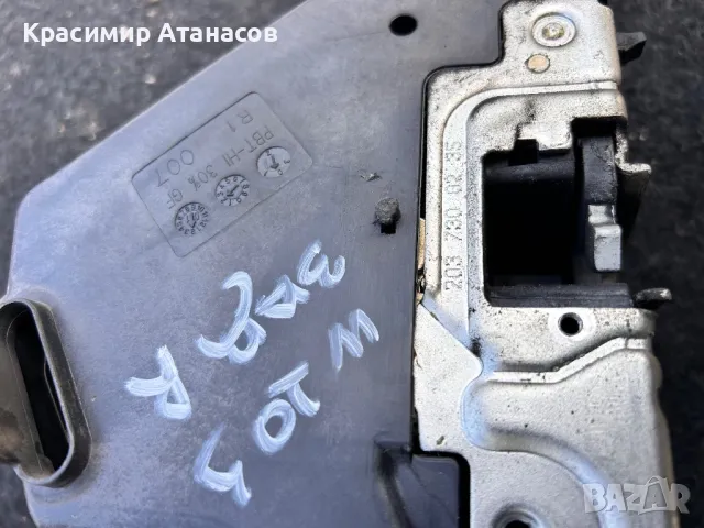 Брава врата задна дясна за Мерцедес Ц-класа w203.2037300235, снимка 15 - Части - 45294415