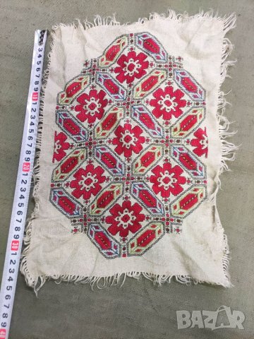 Продавам украса с бродерия,шевица ..