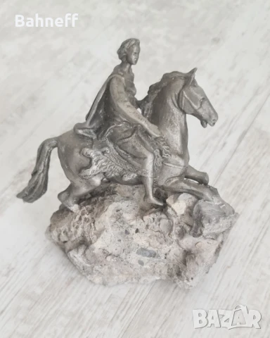 Скулптура на Петър Велики , снимка 2 - Антикварни и старинни предмети - 51281123