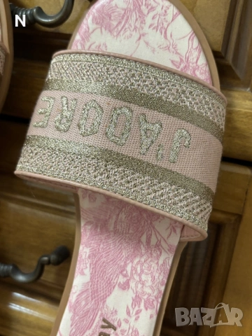 Дамски обувки, чанти и шапки , снимка 17 - Други - 53114188