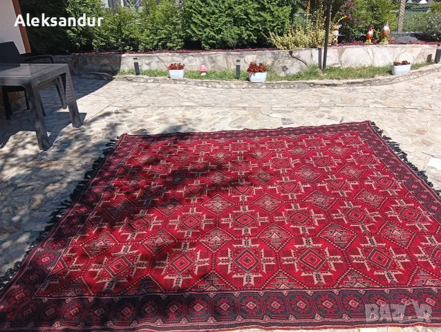 чипровски килим НОВ, снимка 2 - Килими - 55962124