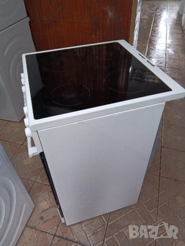 Свободно стояща печка с керамичен плот Elektrolux с две години гаранция!, снимка 9 - Печки, фурни - 52474777