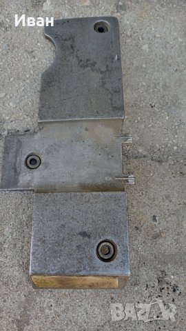 Капак на двигателя - Mercedes-Benz (111-150-00-75)