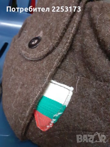 Зимна бойна шапка на военен лекар и кожух за манерка, снимка 2 - Колекции - 39636810