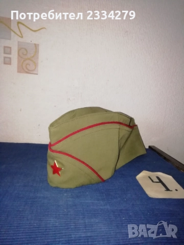 Стари военни шапки и барети от различни години и държави. , снимка 11 - Антикварни и старинни предмети - 46115312