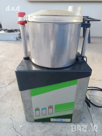 Професионален кухненски робот Apexa 750W (за заведения и кулинария)