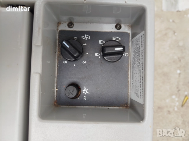 Хладилник Dometic на  12*220 V- gaz -41 литра, снимка 5 - Хладилници - 52083077