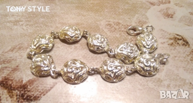 Нова Сребърна Дамска Гривна с Рози, снимка 3 - Гривни - 53772747