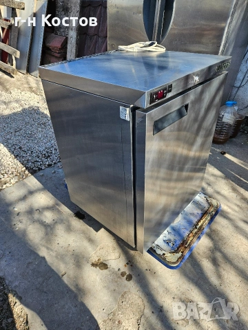 Пот Баров Хладилник Неръждавейка Плю-сови 1-4 градуса Цена 230 Евро , снимка 3 - Хладилни витрини и фризери - 53838065