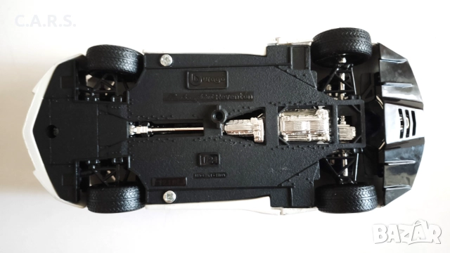 Метални колички Bburago - Мащаб 1:24, снимка 10 - Колекции - 49371591