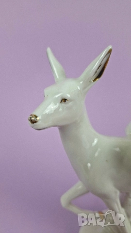 Порцеланова фигурка на дете, яздещо сърна - Thuringia, Германия, снимка 5 - Статуетки - 52171148