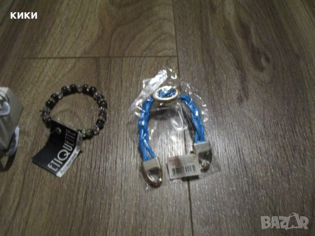 Дамско портмоне Ново, снимка 13 - Портфейли, портмонета - 44025449