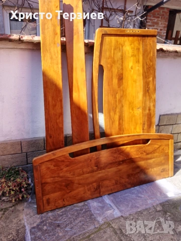 Спалня от орех, снимка 2 - Спални и легла - 53835369