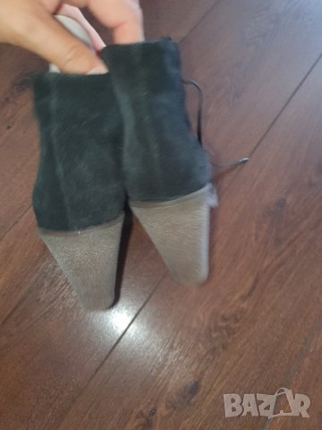 Боти ест.кожа и велур N38 Нови, снимка 4 - Дамски боти - 41631170