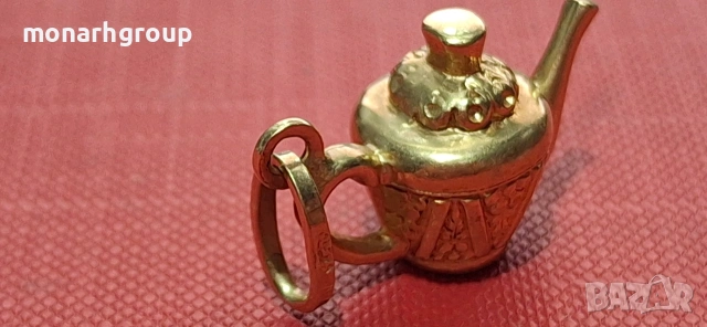 Златна висулка 18 к, снимка 4 - Колиета, медальони, синджири - 53328111