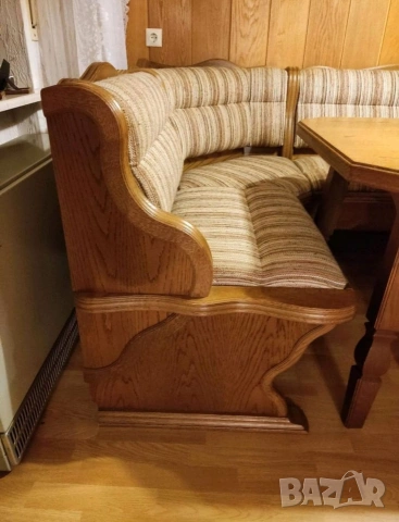 🌟 Масивен кухненски ъгъл Wössner с разтегателна маса и 2 стола – отлично състояние! 🌟, снимка 2 - Дивани и мека мебел - 53787578