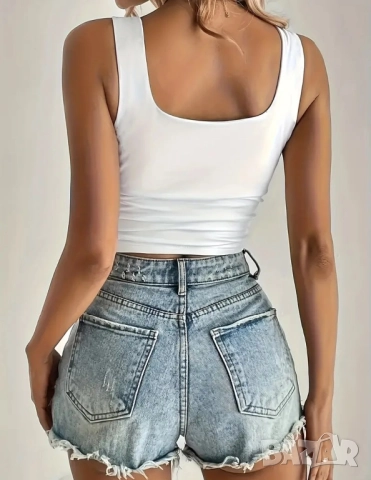 Елегантен дамски топ в бяло, снимка 3 - Корсети, бюстиета, топове - 51537469