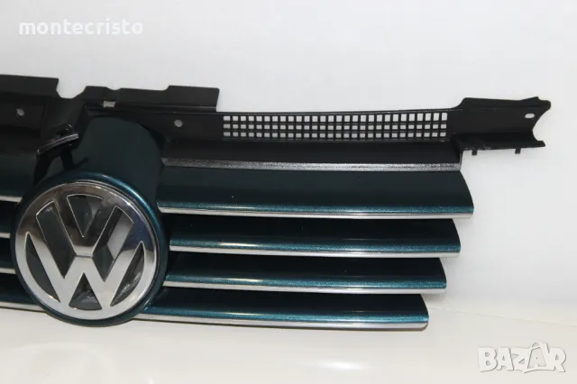 Предна решетка VW Bora (1998-2005г.) 1J5853655C / 1J5853655 предна емблема Бора тъмно зелана зелен, снимка 3 - Части - 48605962
