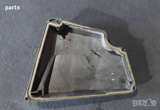 Капак Бушонна Кутия Мерцедес Е класа W210 (Н) - 2105400082 - 08700700   , снимка 3 - Части - 50856570