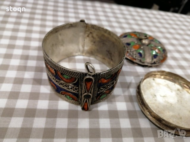 Сачанена гривна емайл, снимка 3 - Антикварни и старинни предмети - 35793326