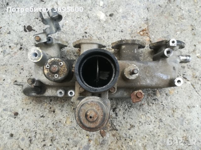 Nissan Navara Нисан Навара 2.5 ТД всмукателен колектор, снимка 2 - Части - 41683782