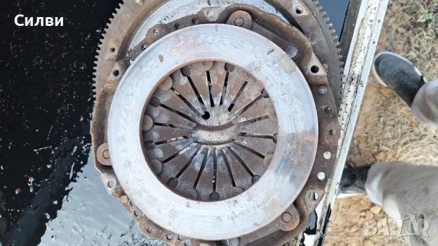 Твърд маховик 45лв и притискател 35лв за Пасат Б3 Б4 1,8и 90кс. и др. от Vw Passat B3 B4 1.8mono, снимка 1