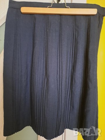 Дамска пола фризе много тъмносин цвят