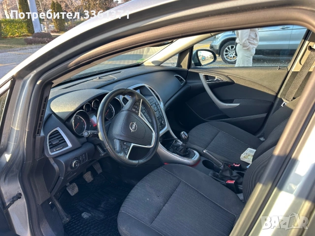 Opel Astra J, снимка 8 - Автомобили и джипове - 53784923