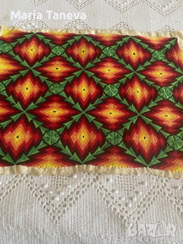 Бродирани възглавници, снимка 1