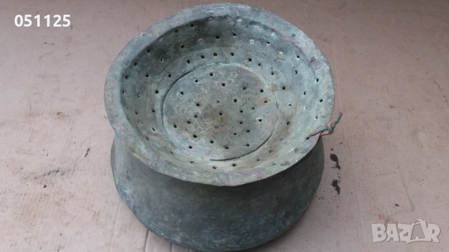 ковано възрожденско бакърче за вино с цедка , снимка 4 - Антикварни и старинни предмети - 50596590