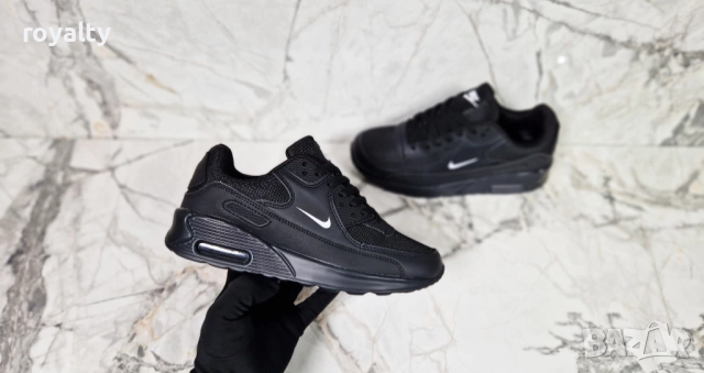 Nike дамски маратонки , снимка 2 - Маратонки - 51716492