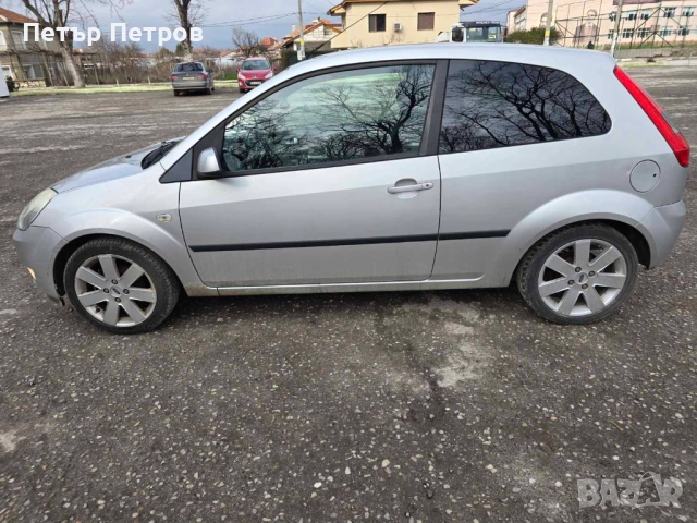 Ford Fiesta V 1.3i 68hp Clima-Holand -TIPTOP!, снимка 7 - Автомобили и джипове - 53433869
