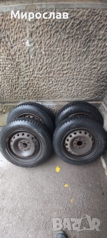 Продава гуми с джанти