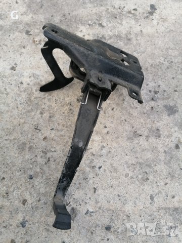 Audi A4 B6 Брава за Преден Капак , снимка 2 - Части - 42283565