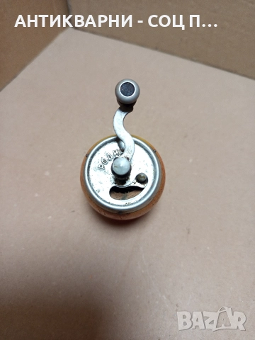 Соц Стара Малка Мелничка За Черен Пипер Родина. , снимка 7 - Антикварни и старинни предмети - 52957602